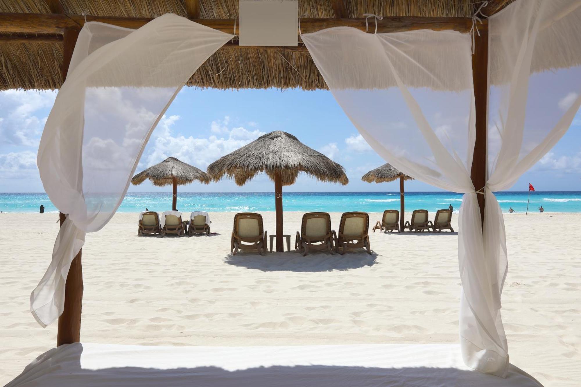Emporio Cancún Exterior foto